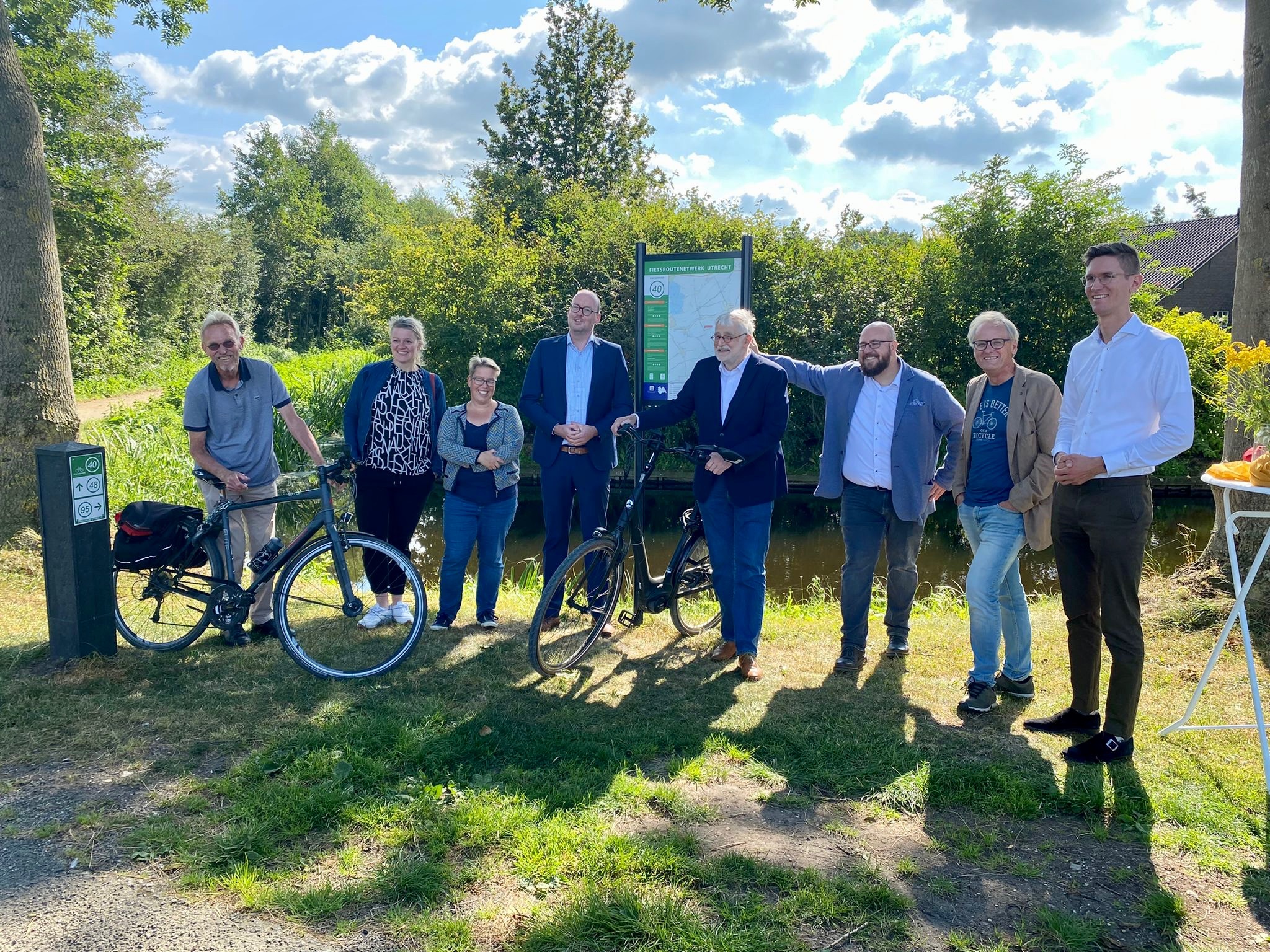 Opening fietsroutenetwerk door wethouders van Oudewater en Krimpenerwaard